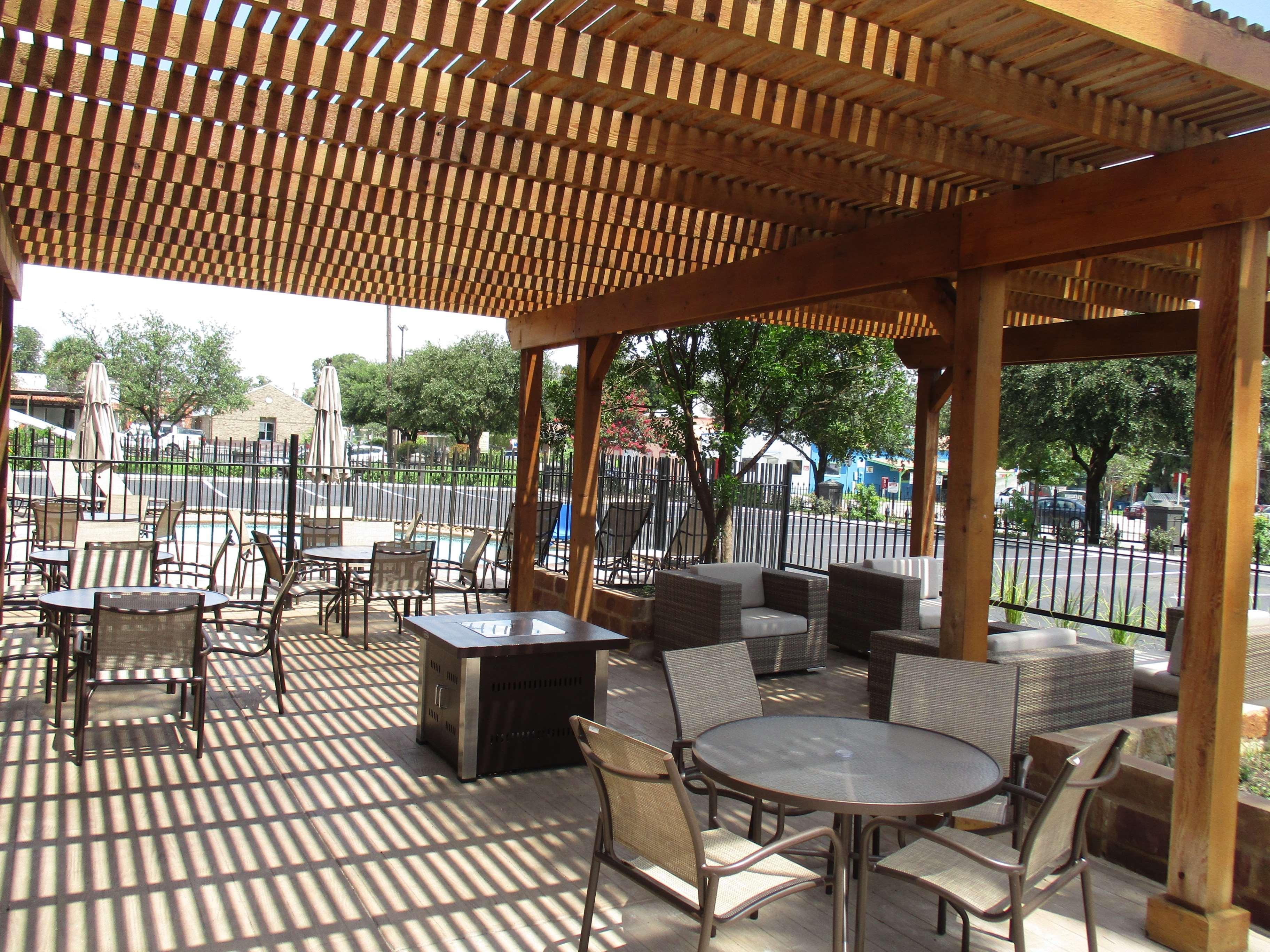 Best Western Plus Madison-Huntsville Hotel Extérieur photo