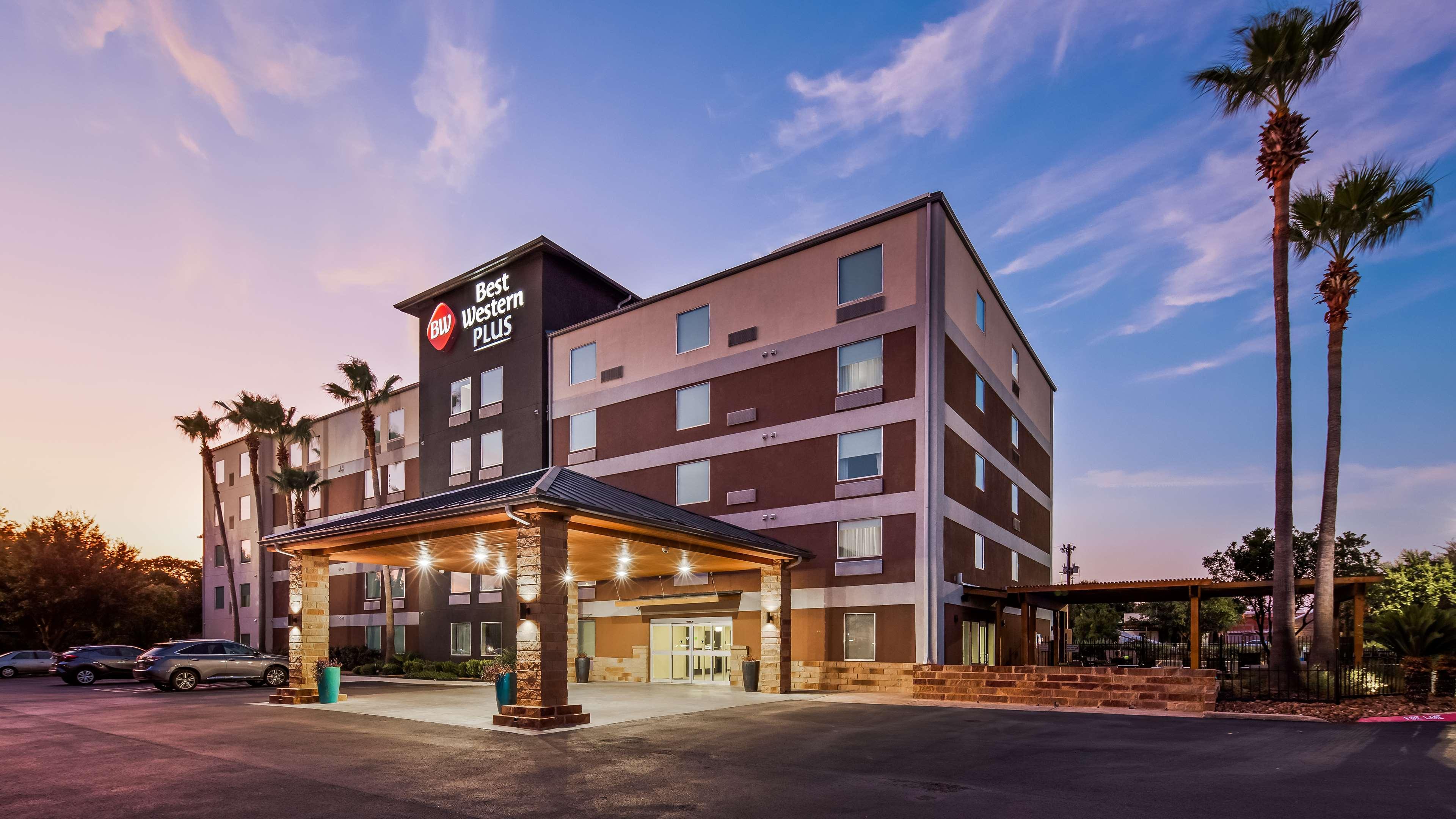 Best Western Plus Madison-Huntsville Hotel Extérieur photo